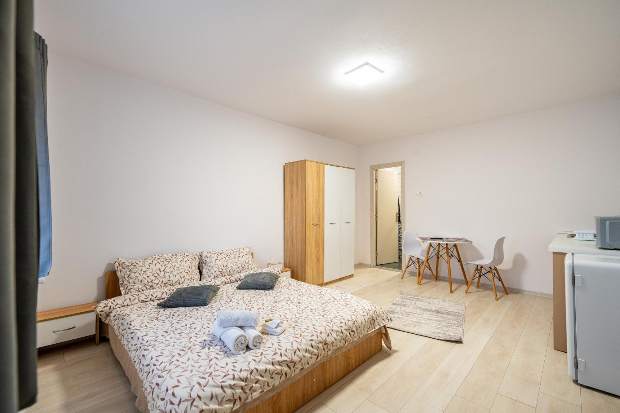 Hotel Yvett House Sfântu-Gheorghe Zimmer foto